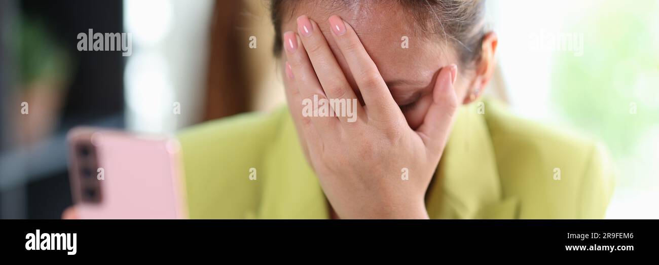 Frustrated woman feel confused hi-res stock photography and images - Alamy