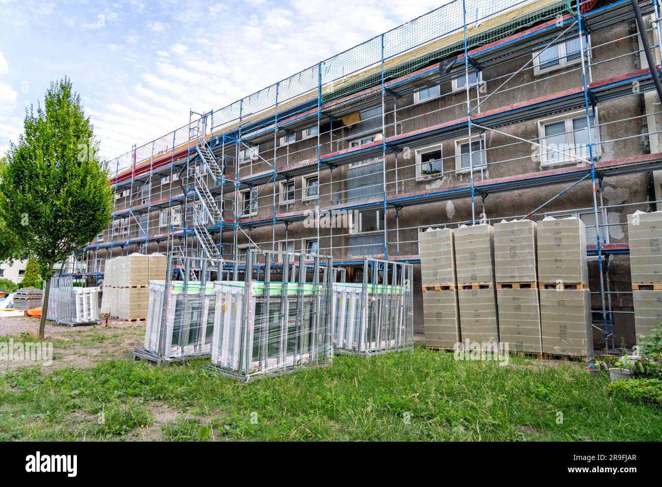 Hygrothermal Performance of Prefabricated Insulation Elements for ... - Thermal Renovation Of An Apartment