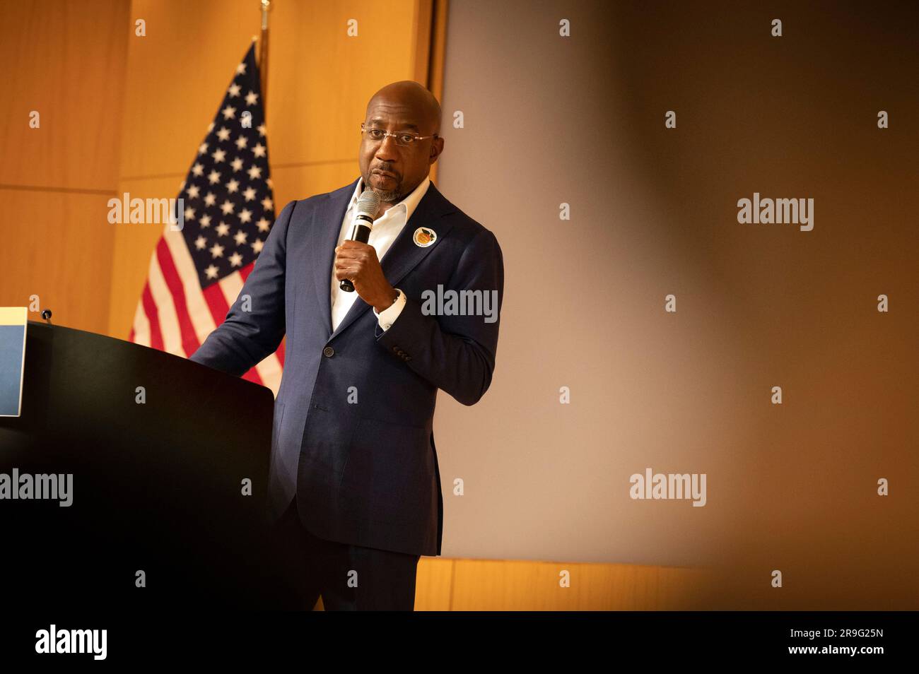 Atlanta, Georgia, USA. 17th Oct, 2022. Sen. Rafael Warnock (D-GA) speaks to student supporters at Georgia State University on day after a televised debate in which his republican opponent, Herschel Walker, did not appear. Credit: Robin Rayne/ZUMA Wire/Alamy Live News Stock Photo