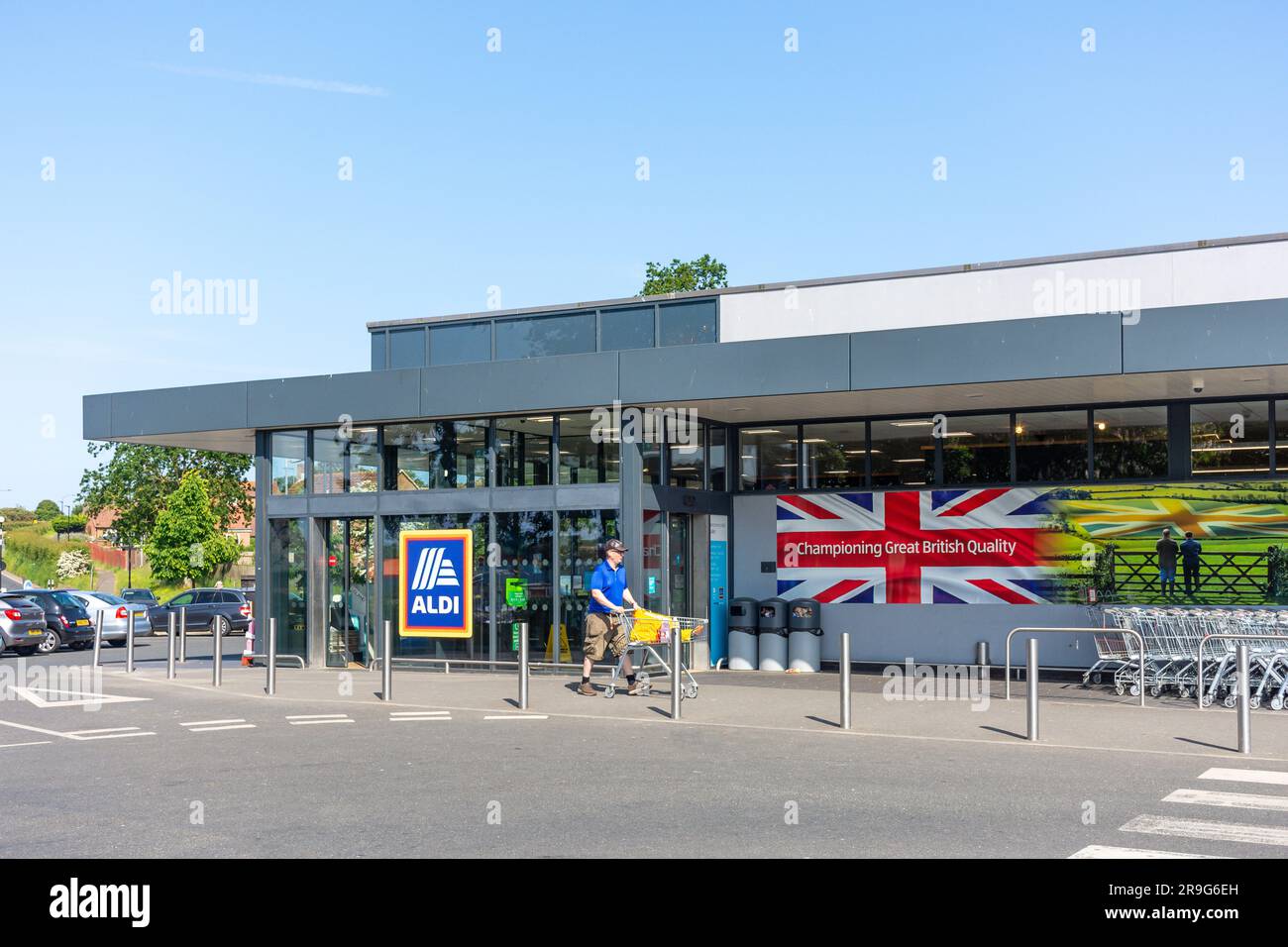 Entrance to ALDI Supermarket, Whitecross Lane, Sandown, Isle of Wight, England, United Kingdom Stock Photo