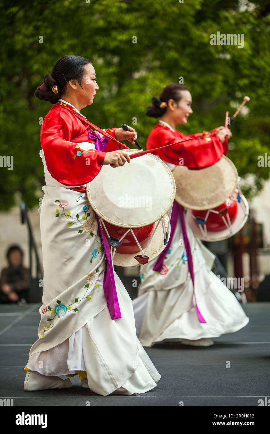 Traditional folk dancers with drums at Korean Festival, Getty Center, Los Angeles, CA Stock Photo