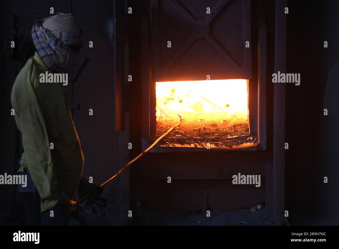 Dhaka, Bangladesh. 22nd June, 2023. Laborers during work at a old iron