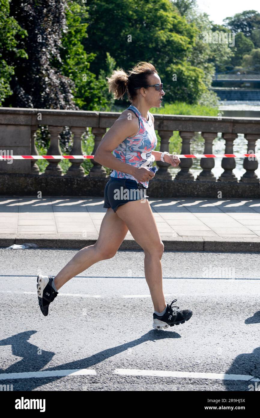 A runner in the 2023 Leamington Spa Half Marathon Stock Photo Alamy
