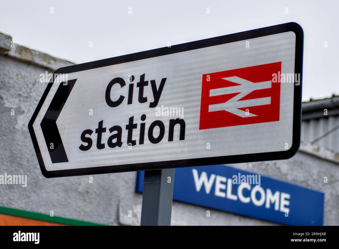 City Station direction sign, St.Albans, Hertfordshire, England, UK Stock Photo