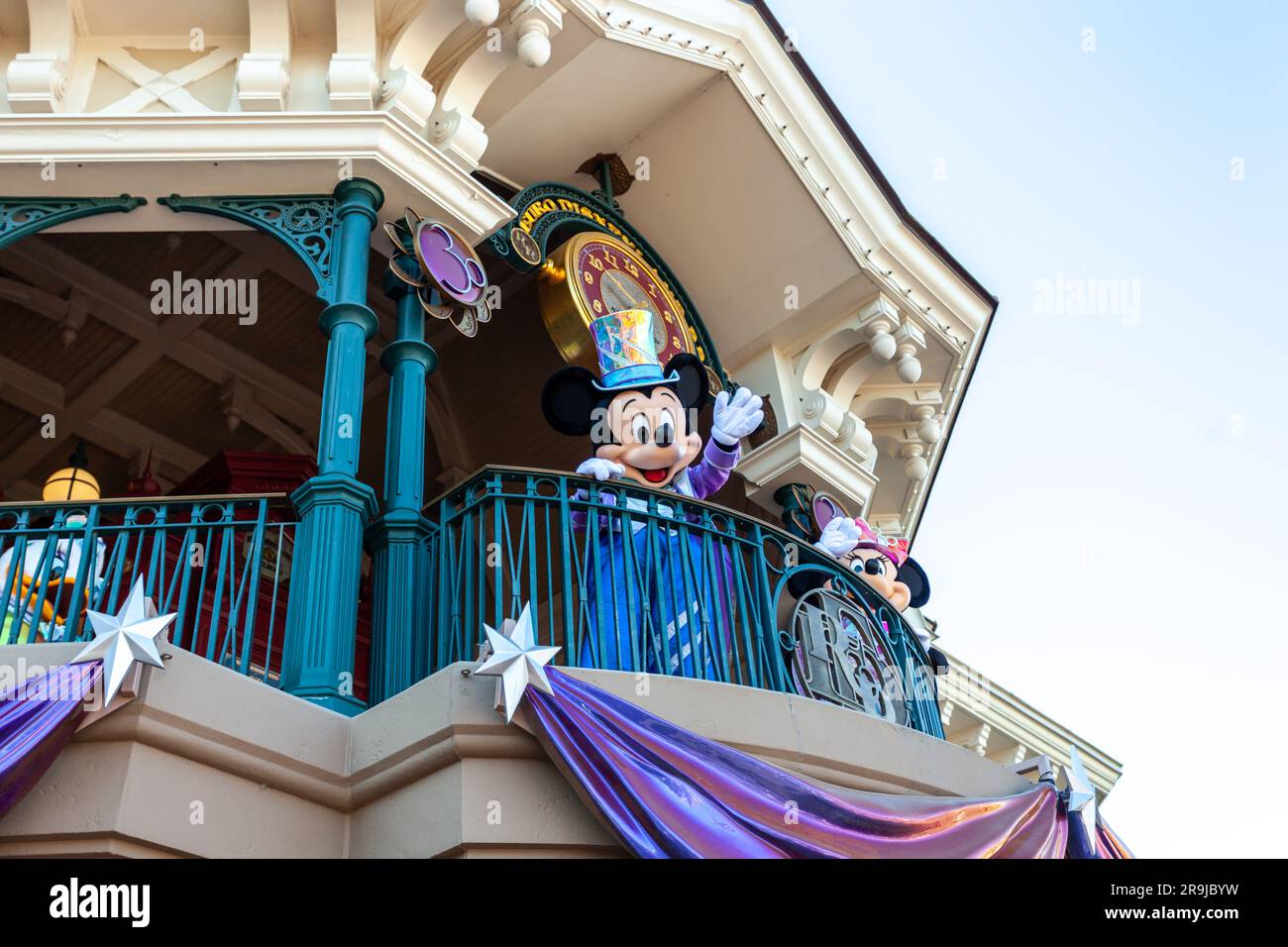 Paris, France - June 02, 2023: On the occasion of the 30th anniversary the most famous Disney characters greet tourists at the entrance. Stock Photo
