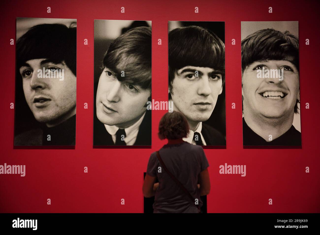 The beatles from me to you 1963 hires stock photography and images Alamy
