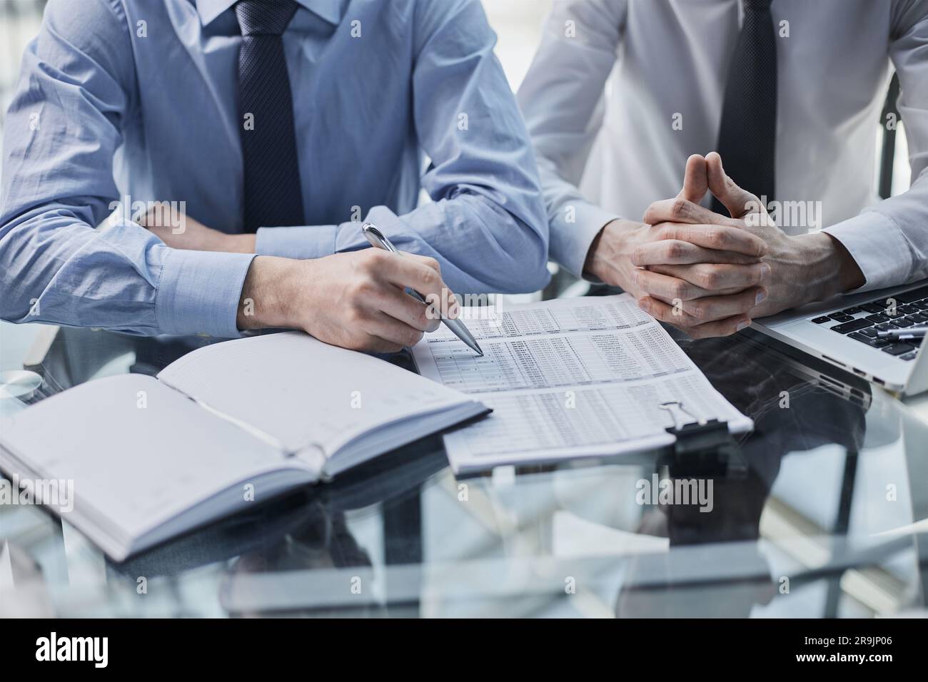 Teamwork read contract for accounting strategy, planning or company ...