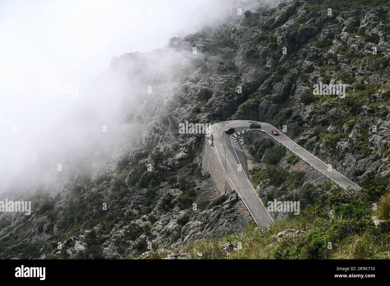 The winding road from Sa Calobra to Coll dels Reis in the Tramuntana Mountains, Mallorca, Spain Stock Photo