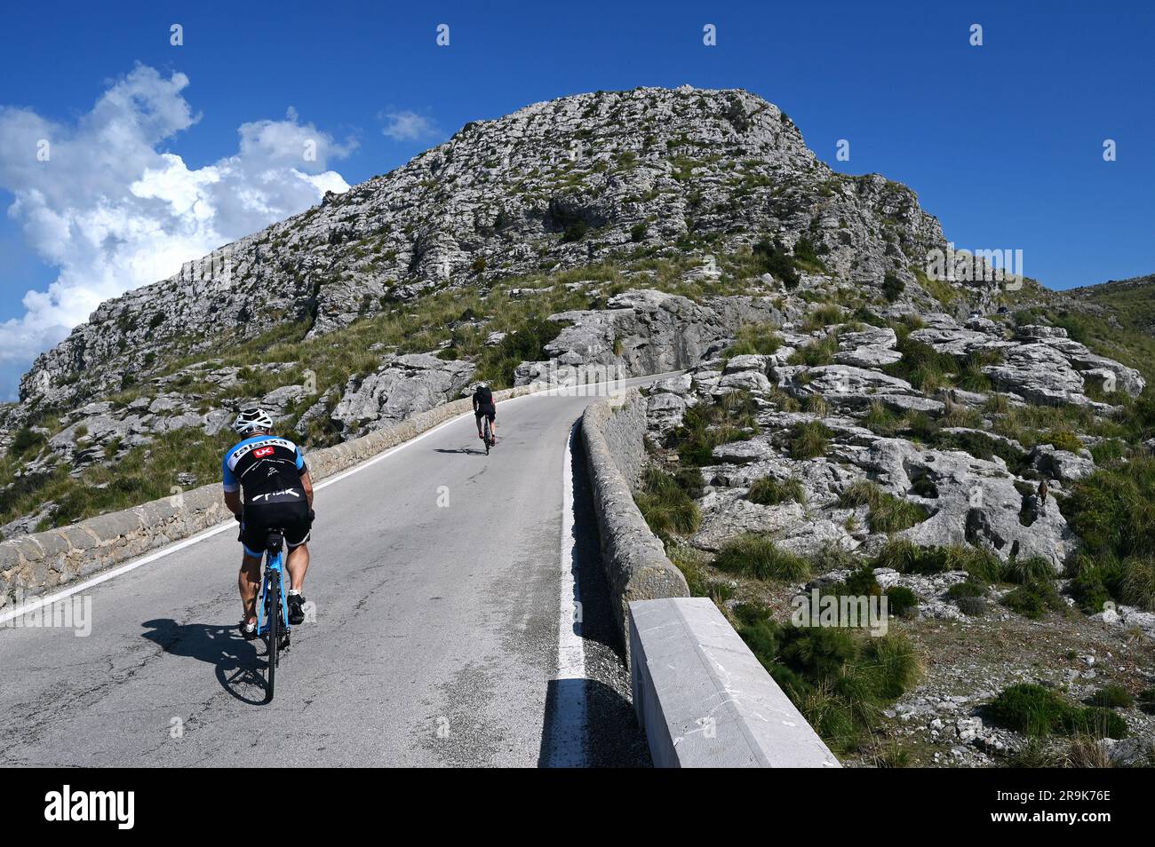 The winding road from Sa Calobra to Coll dels Reis in the Tramuntana Mountains, Mallorca, Spain Stock Photo