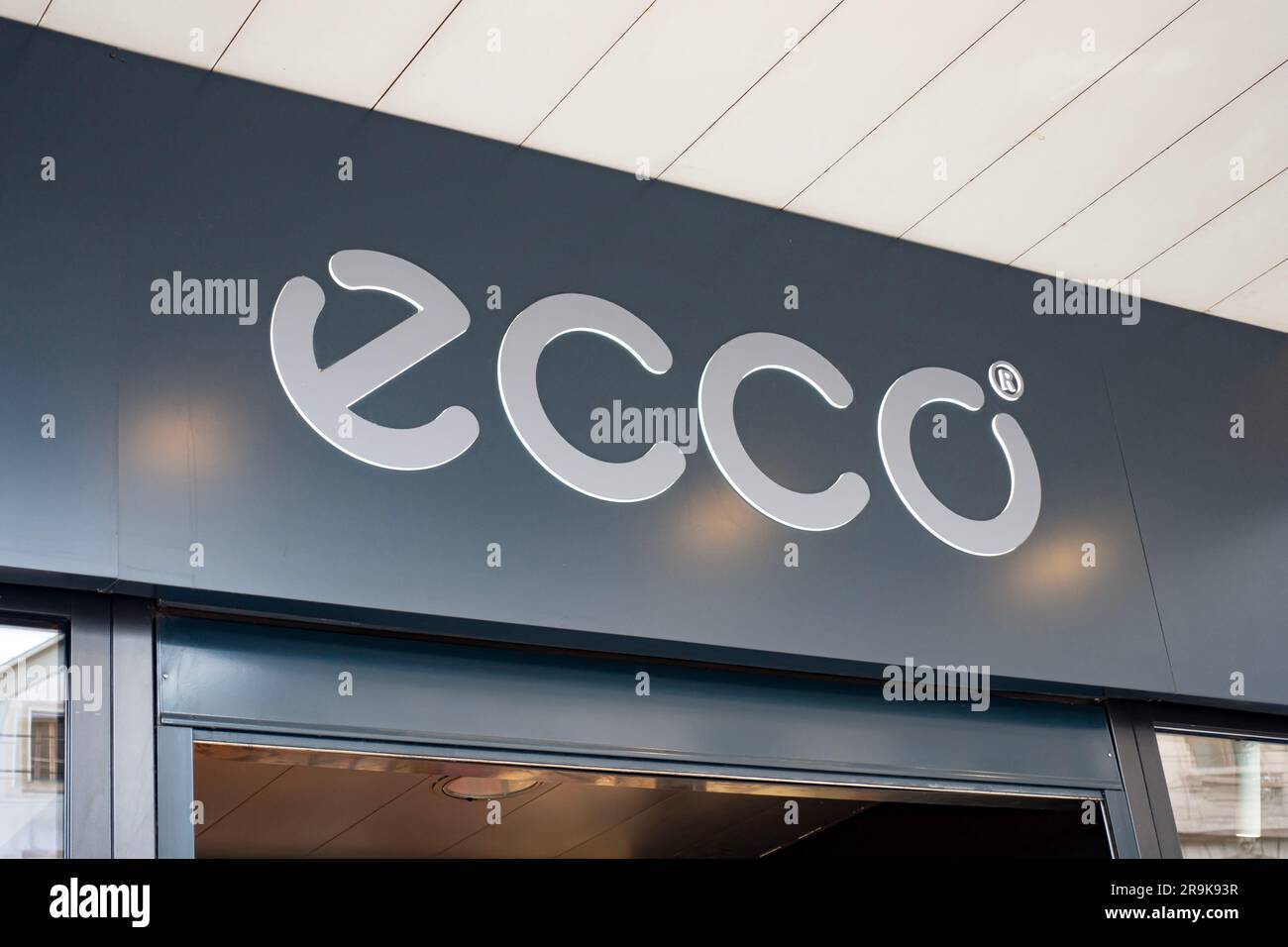 ære destillation Salg Ecco store hi-res stock photography and images - Alamy
