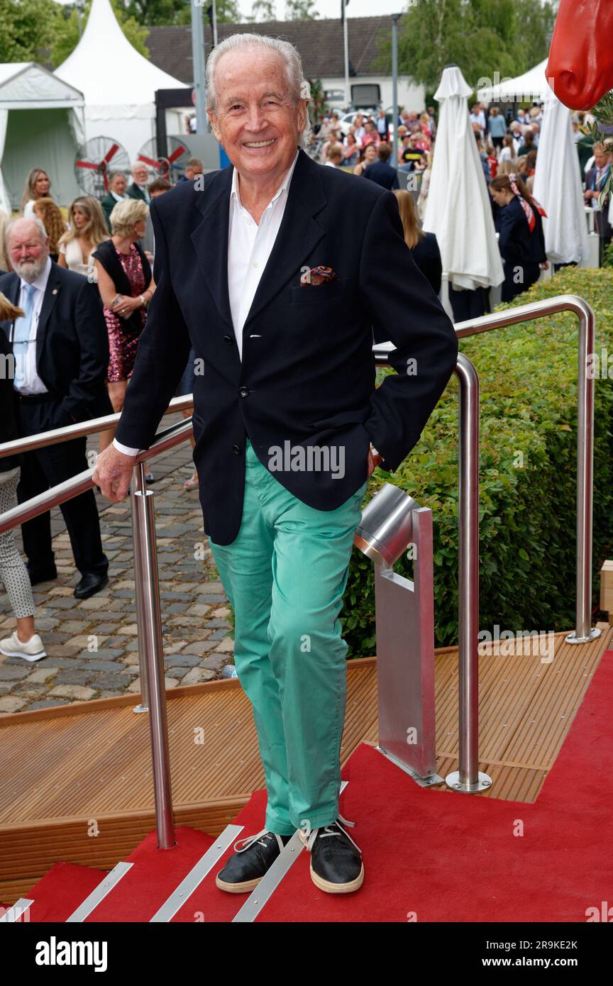 Aachen, Germany. 27th June, 2023. The presenter Max Schautzer comes to