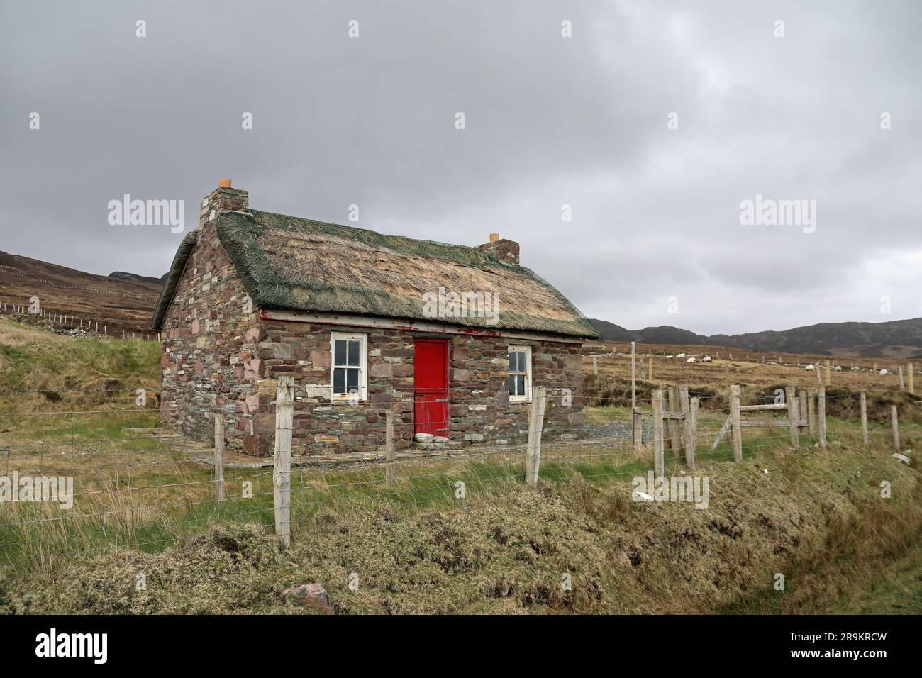Thatched cottage at Achill Island in County Mayo Stock Photo Alamy