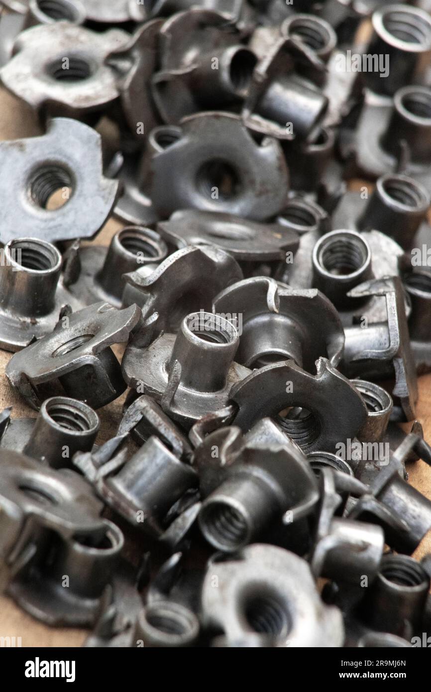 T nut, tee nut, blind nut, flush fitting, pronged nut, used to mount