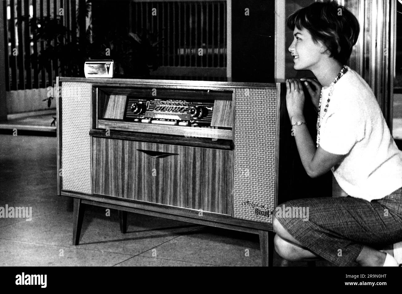 technics, consumer electronics, radiogramophone Salzburg 2094, Telefunken AG, Berlin, 1960 / 1961, ADDITIONAL-RIGHTS-CLEARANCE-INFO-NOT-AVAILABLE Stock Photo