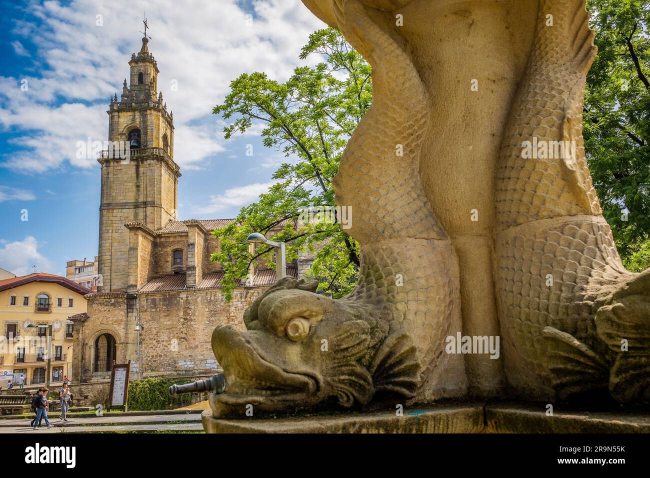Country fountain hi-res stock photography and images - Alamy