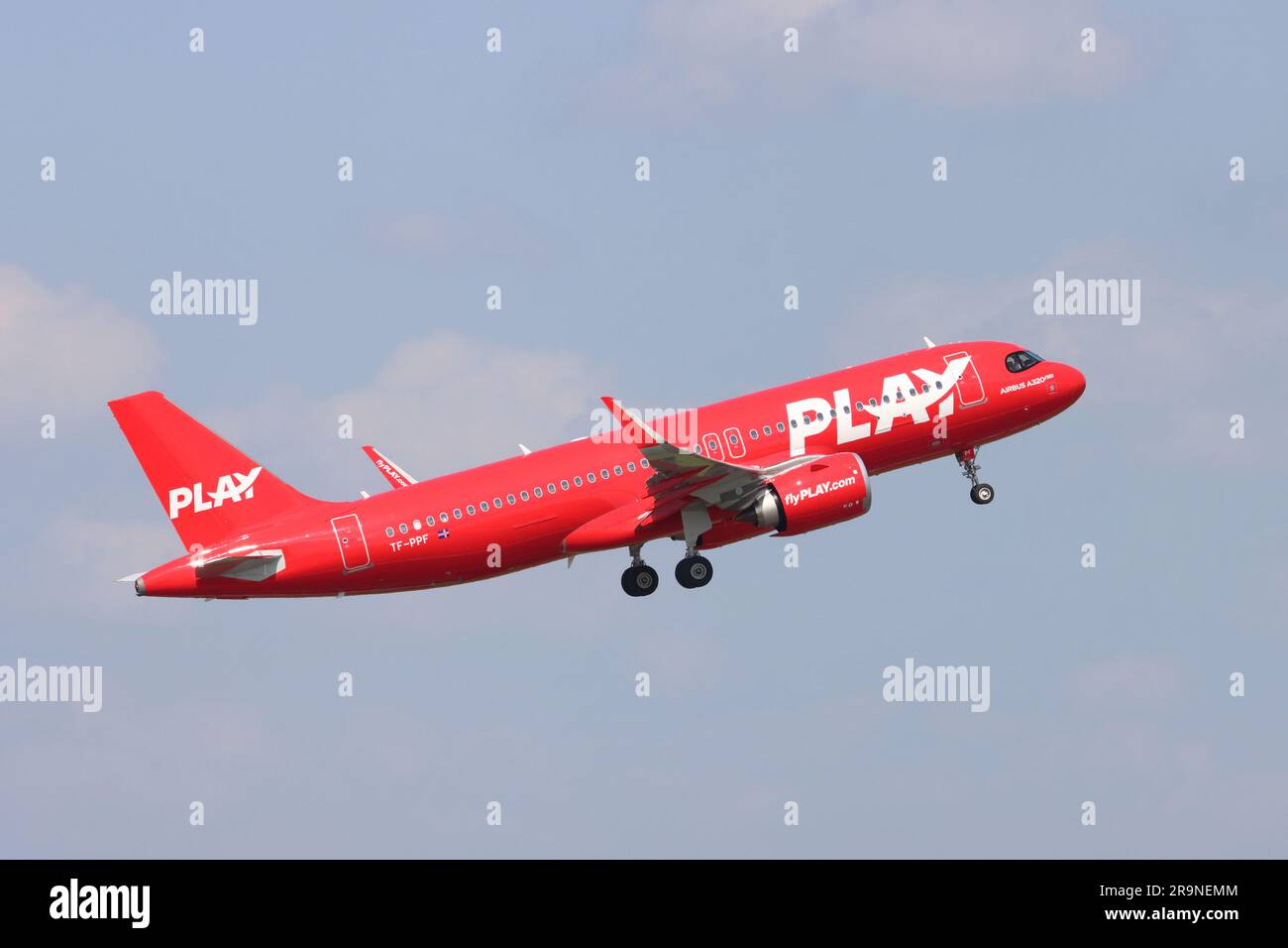 Play Airlines, Airbus A320 Neo TF-PPF, departs Stansted Airport, Essex, UK Stock Photo
