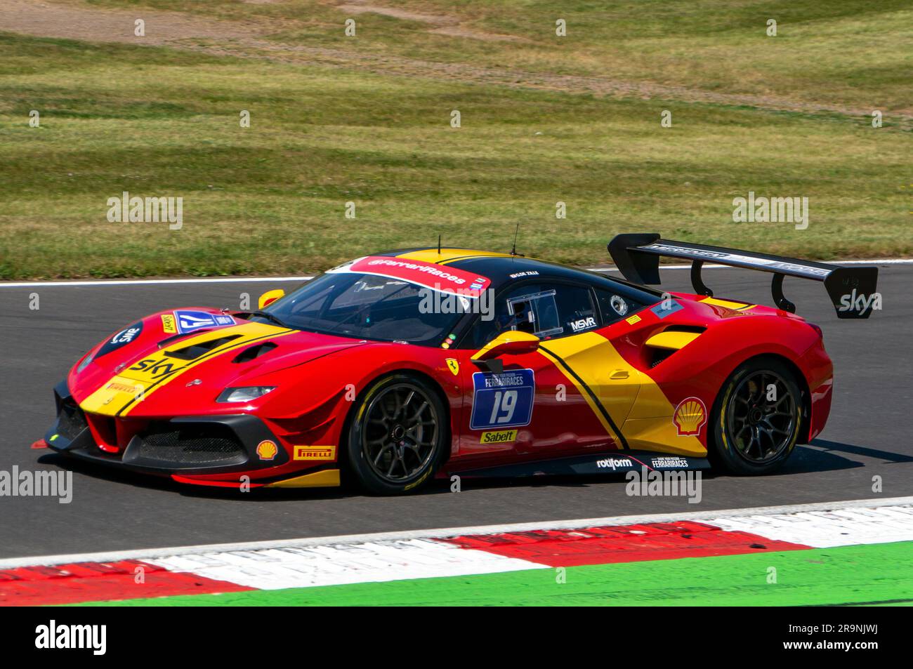 Racing Ferrari Challenge Car at Brands Hatch, UK Stock Photo Alamy