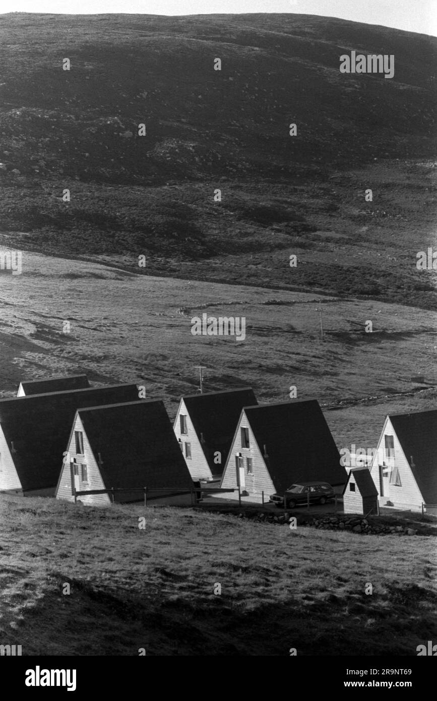 New housing built for oil industry management workers at Sullom Voe. Sullom Voe, Shetlands Mainland, Shetland Islands, Scotland, circa 1979. 1970s HOMER SYKES Stock Photo
