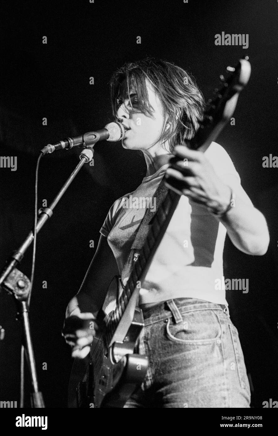 Singer Louise Wener of the band Sleeper playing live at Bristol