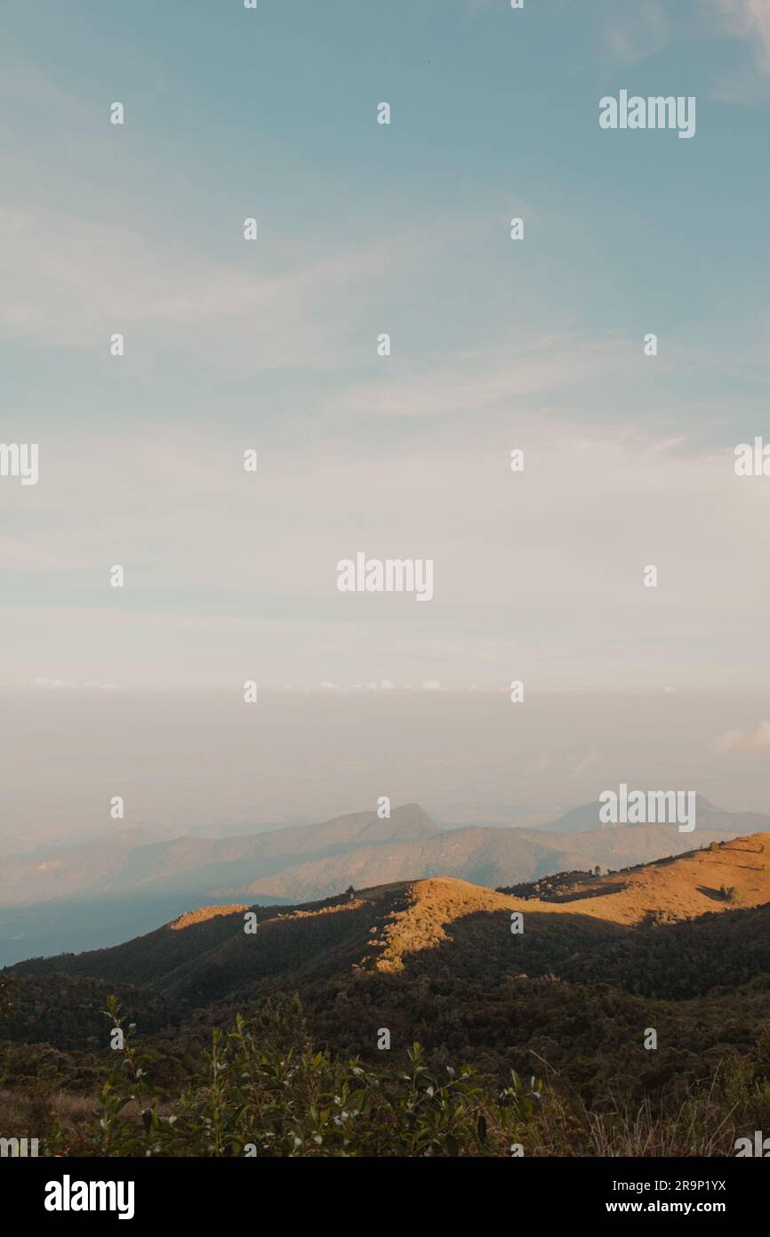 Minimal mountain sky landscape hi-res stock photography and images - Alamy