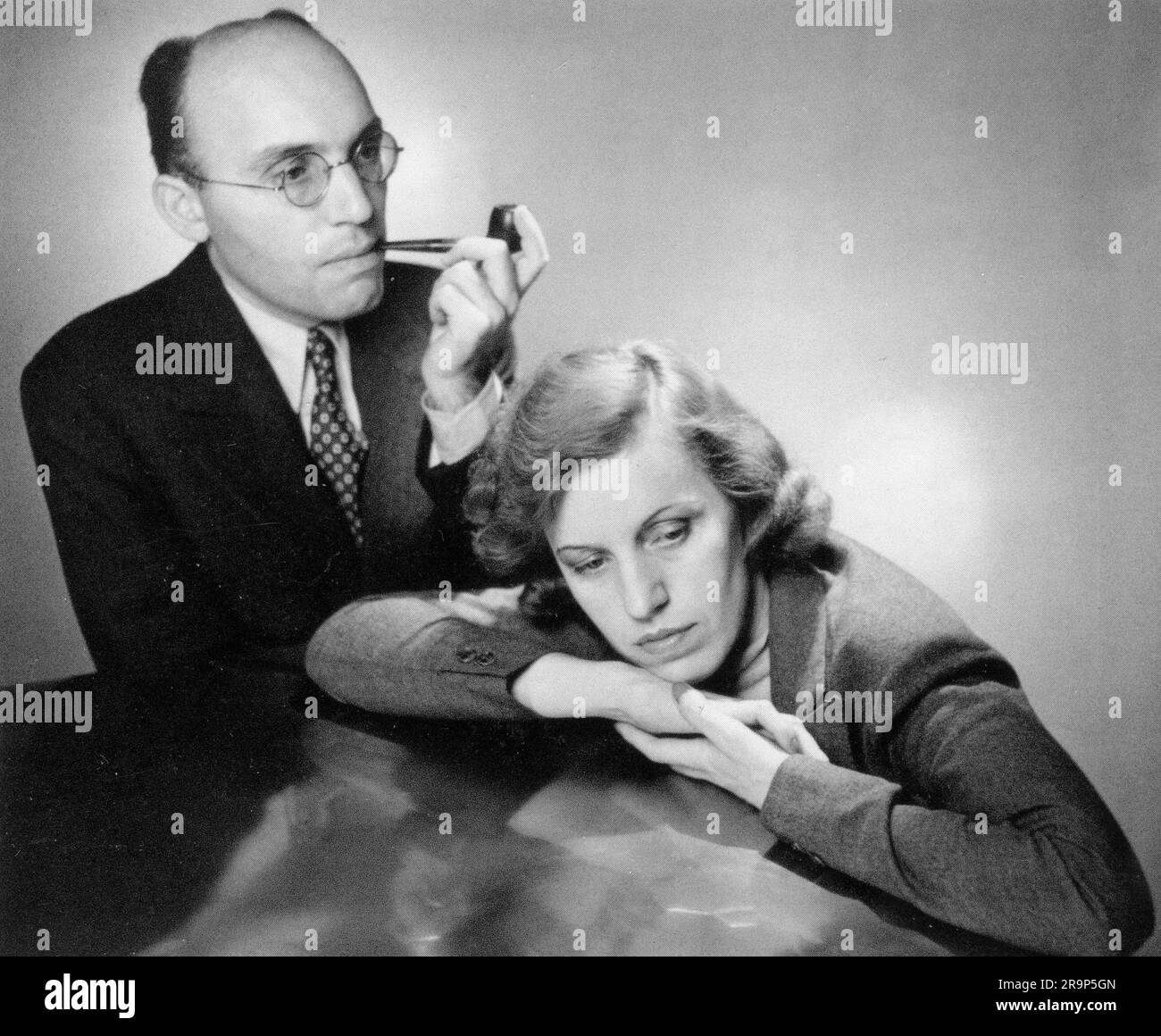 Weill, Kurt, 2.3.1900 - 3.4.1950, American composer of German origin, with wife Lotte Lenya, New York, ADDITIONAL-RIGHTS-CLEARANCE-INFO-NOT-AVAILABLE Stock Photo