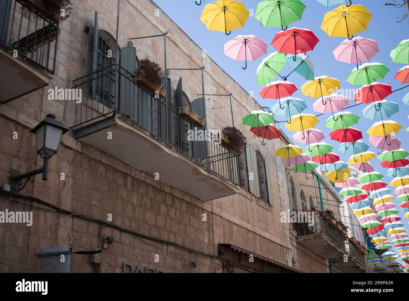 Over 1,000 umbrellas were spread throughout the city decorating the  historic Yoel Moshe Salomon pedestrian mall in Jerusalem Stock Photo - Alamy