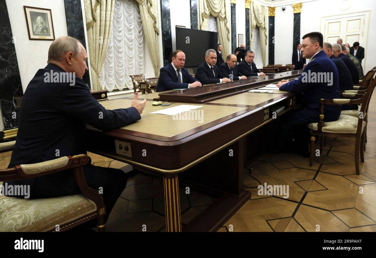 Moscow, Russia. 26 June, 2023. Russian President Vladimir Putin holds an emergency meeting with the heads of security agencies at the Kremlin, June 26, 2023 in Moscow, Russia. Putin called the meeting to discuss the aborted uprising by Wagner Group mercenary leader Yevgeny Prigozhin.  Credit: Gavriil Grigorov/Kremlin Pool/Alamy Live News Stock Photo