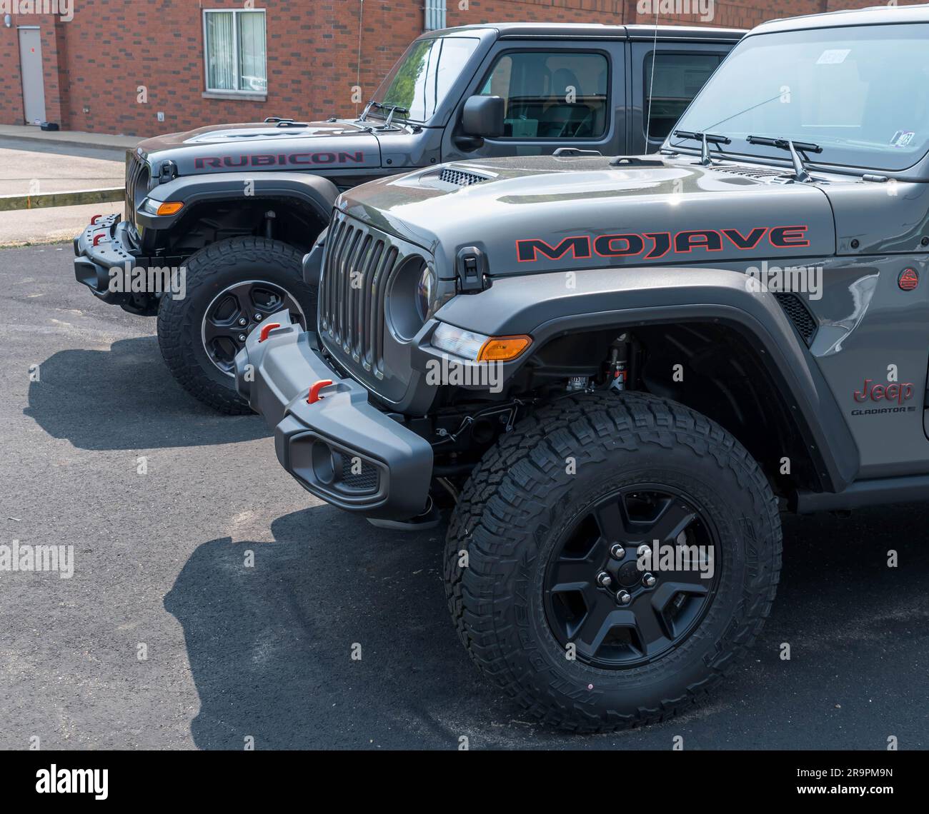 Different jeeps hires stock photography and images Alamy