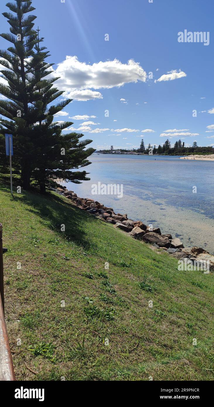 The entrance central coast australia hi-res stock photography and ...