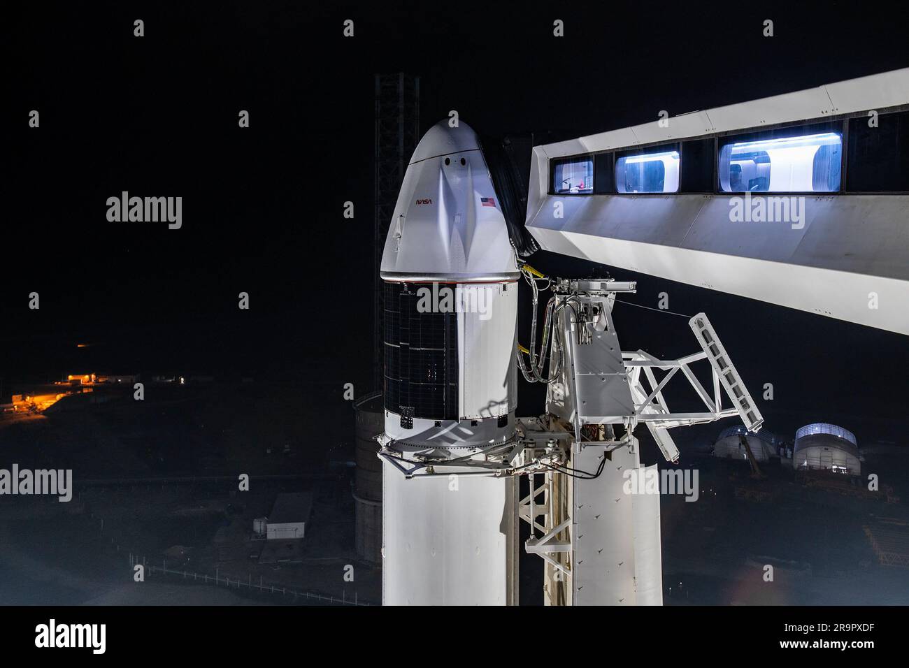 Dragon spacecraft at SpaceX headquarters, 2015 - Stock Image - C030/9058 -  Science Photo Library