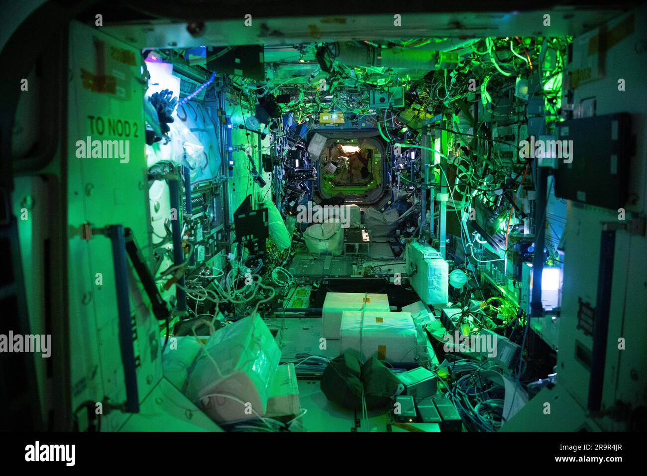 . iss068e022293 (Nov. 14, 2022) An interior view of the Destiny U.S