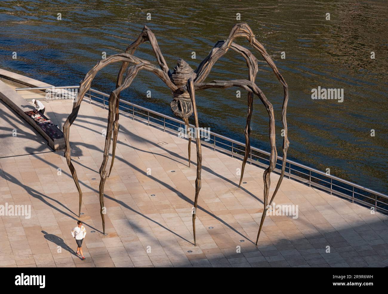 Spain, Basque Country, Bilbao, Guggenheim Museum area, Maman is a bronze, stainless steel, and marble sculpture of a spider by the artist Louise Bourg Stock Photo