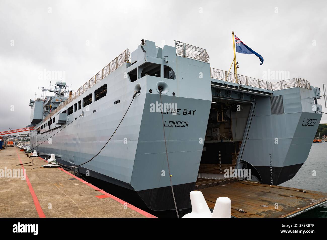 Length of docks hi-res stock photography and images - Alamy