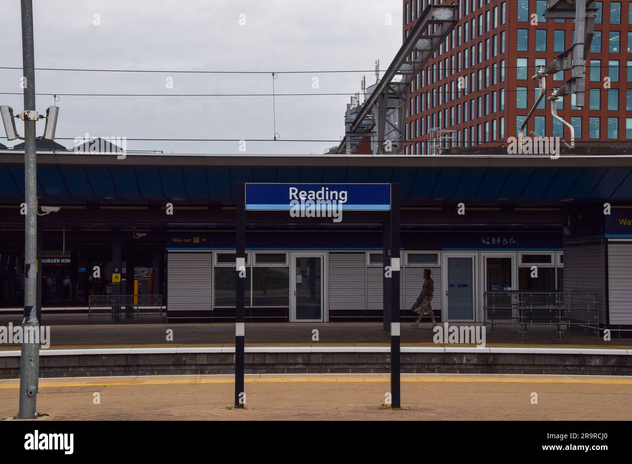 Reading, UK. 28th June 2023. A platform sign at Reading Station Stock