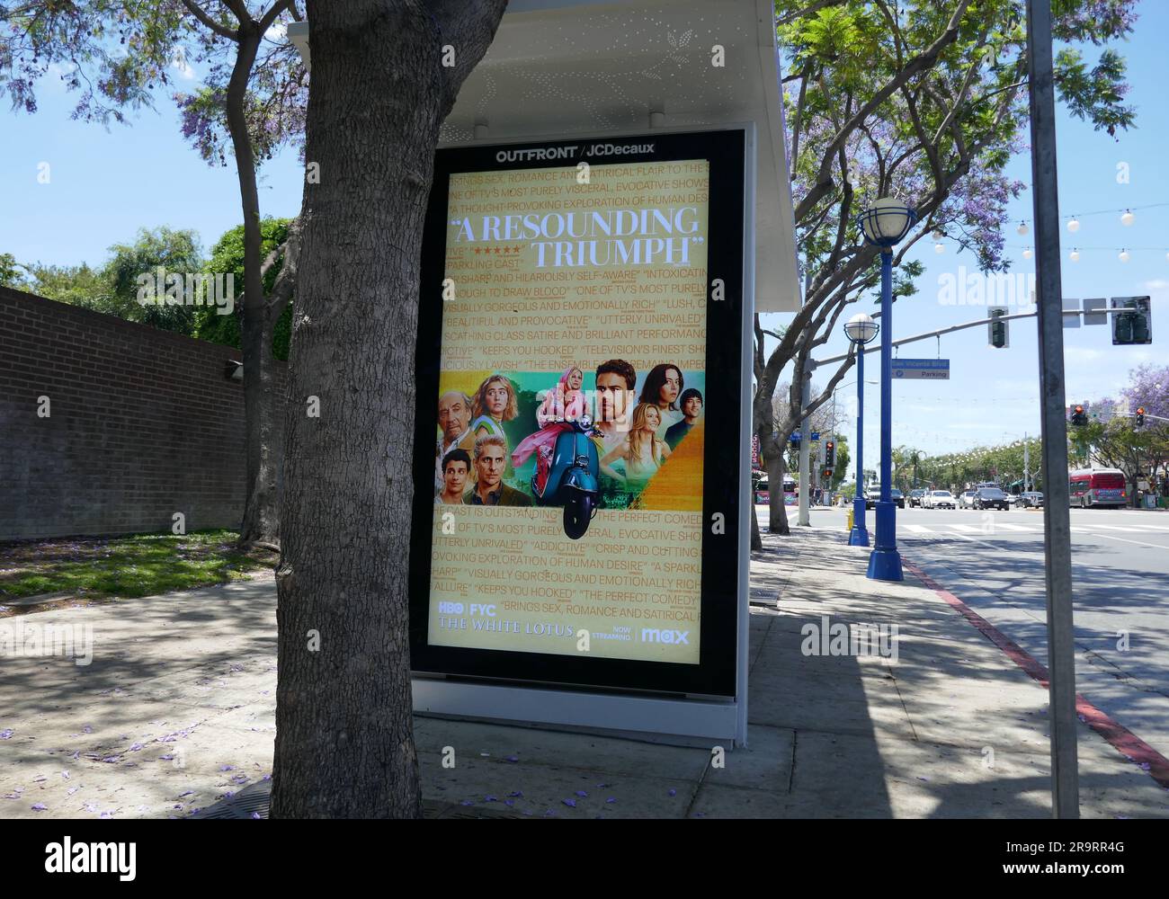 Los Angeles, California, USA 25th June 2023 The White Lotus Bus Stop on  June 25, 2023 in Los Angeles, California, USA. Photo by barry King/Alamy  Stock Photo Stock Photo - Alamy