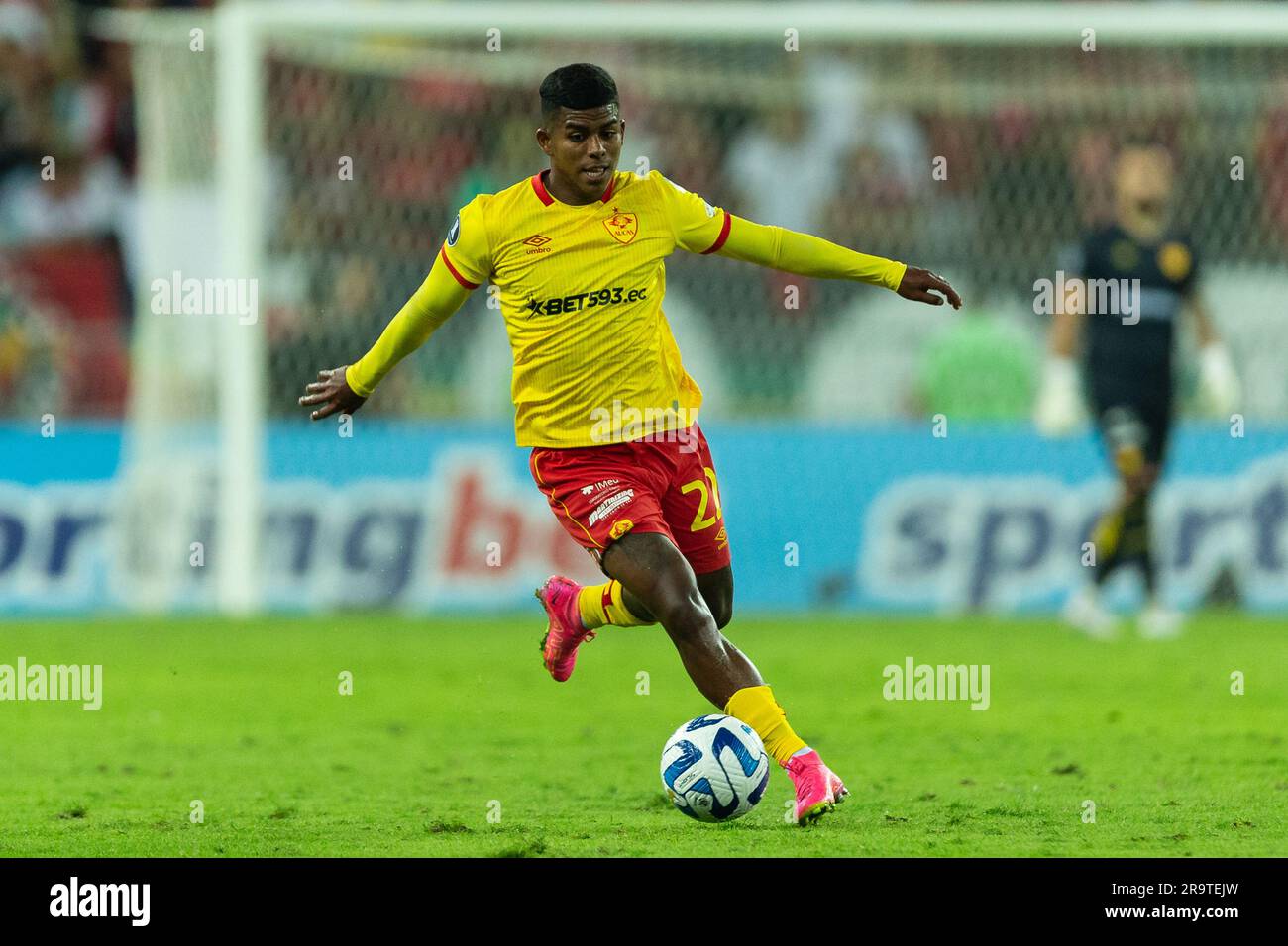 Copa libertadores ball hi-res stock photography and images - Page 2 - Alamy