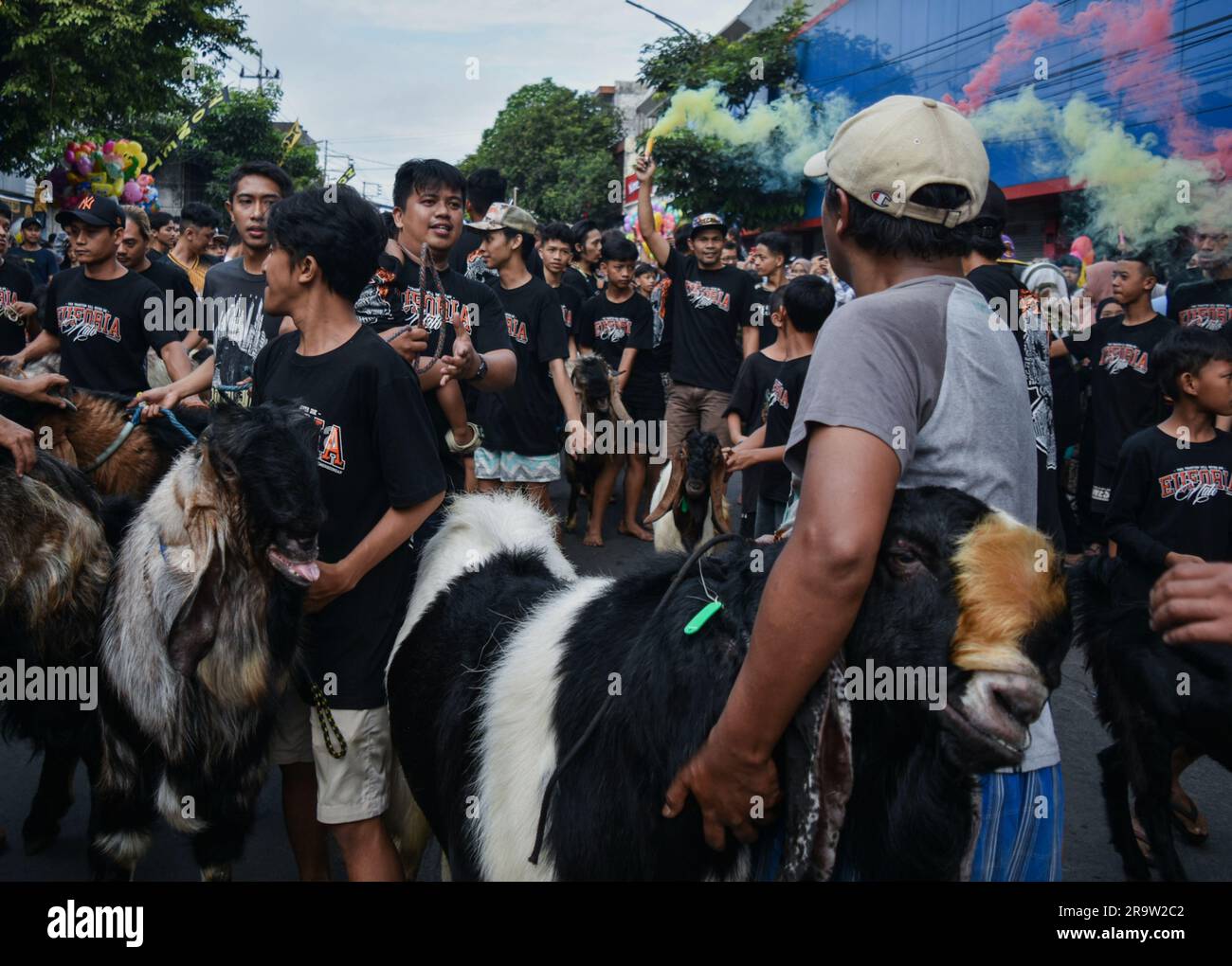 Malang, East Java, Indonesia. 29th June, 2023. Indonesian Muslims ...