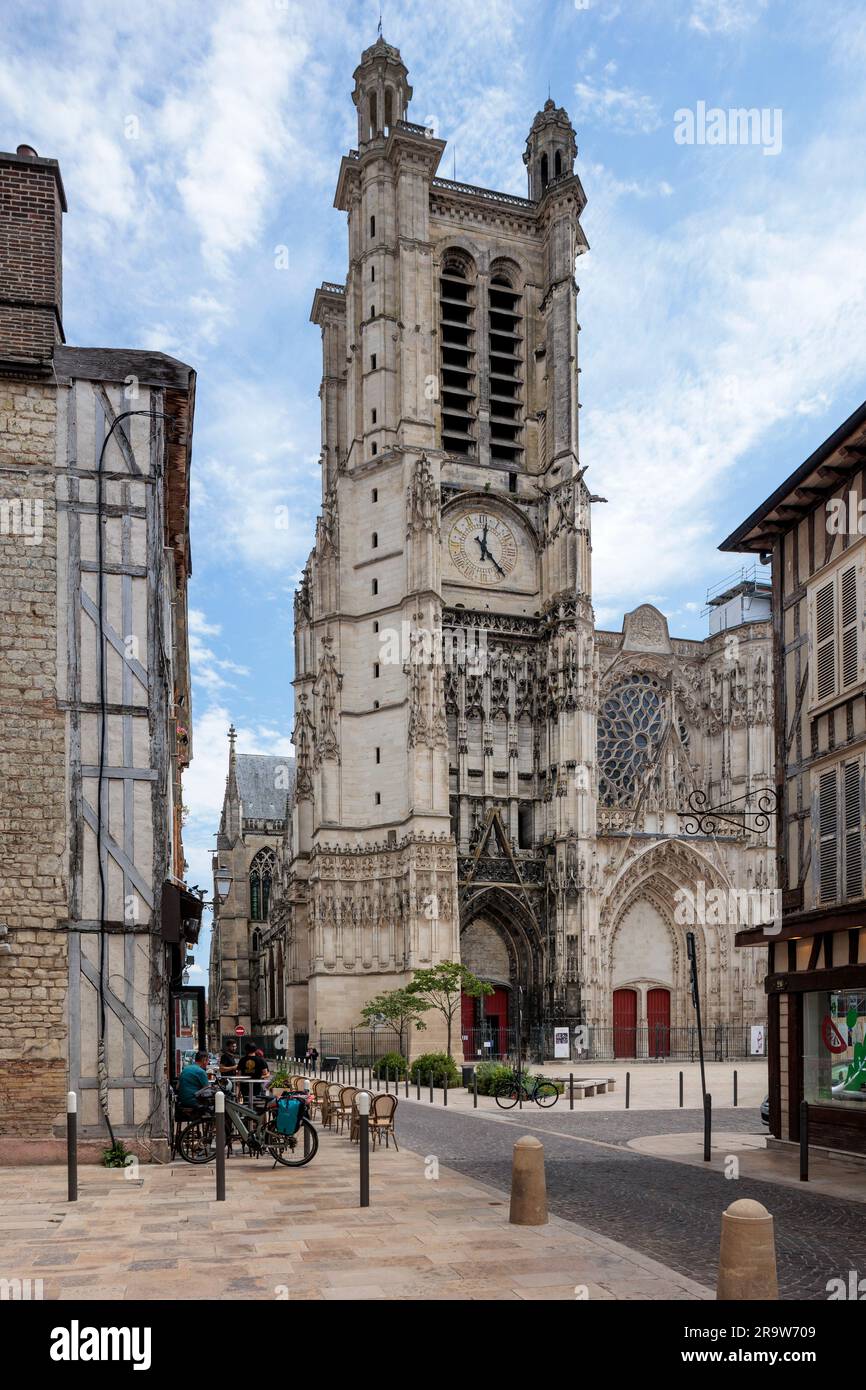 Saint Pierre And Saint Paul Cathedral Troyes Aube France Stock Photo Saint Pierre And Saint Paul Cathedral Troyes Aube France Stock Photo