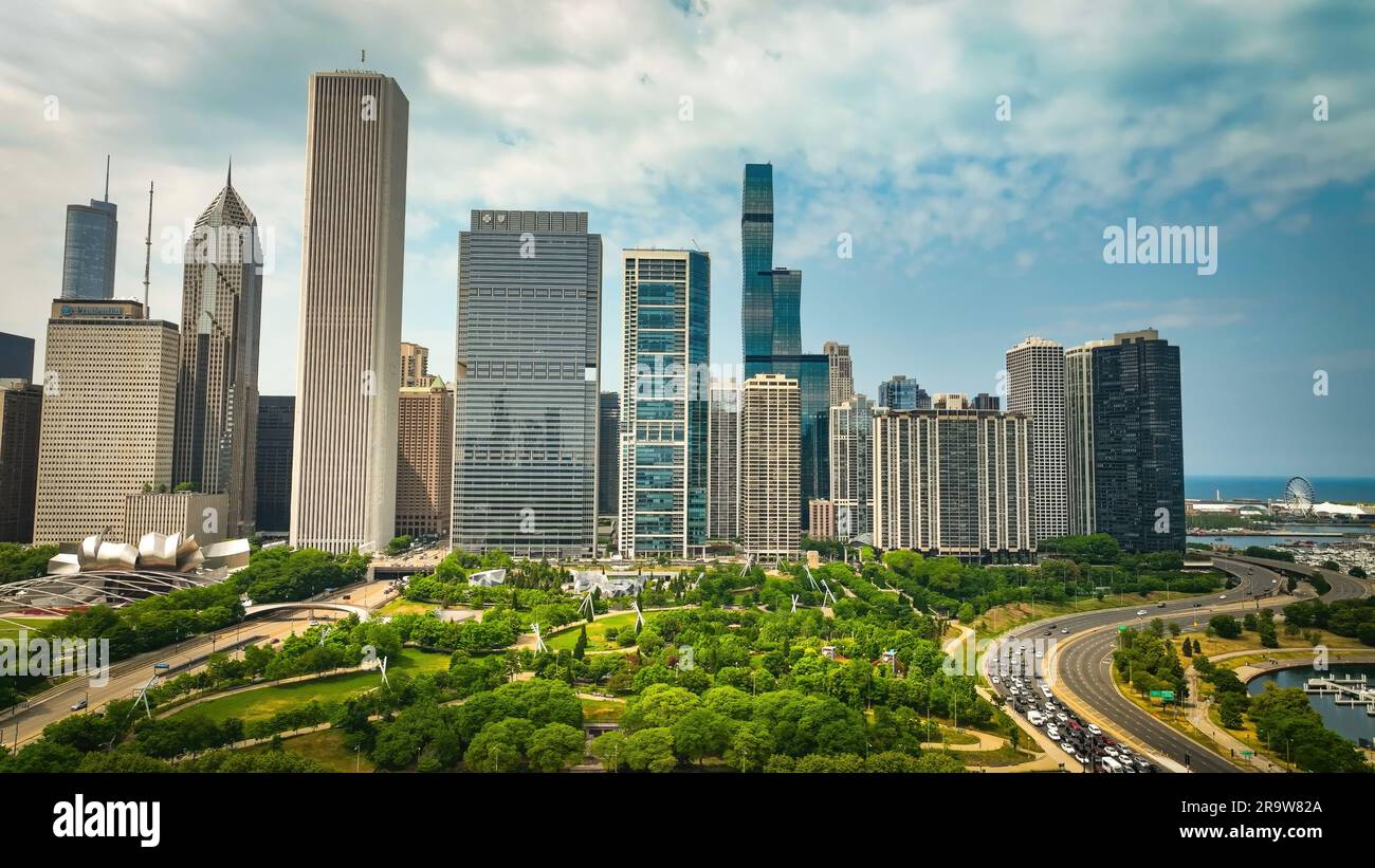 Chicago aerial night drone hi-res stock photography and images - Alamy