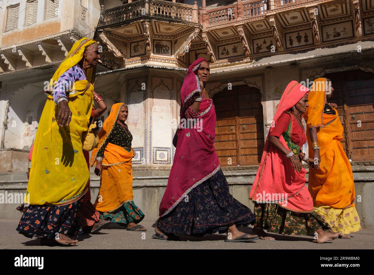 Women as pilgrims at the Pushkar Camel Fair Stock Photo