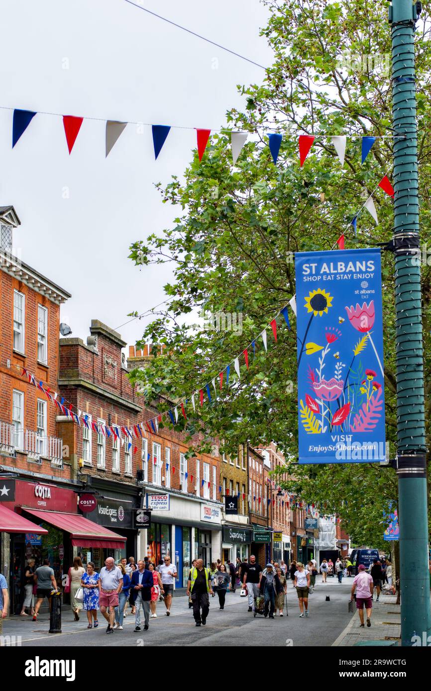 St. Peter’s Street, St.Albans, Hertfordshire, England, UK Stock Photo