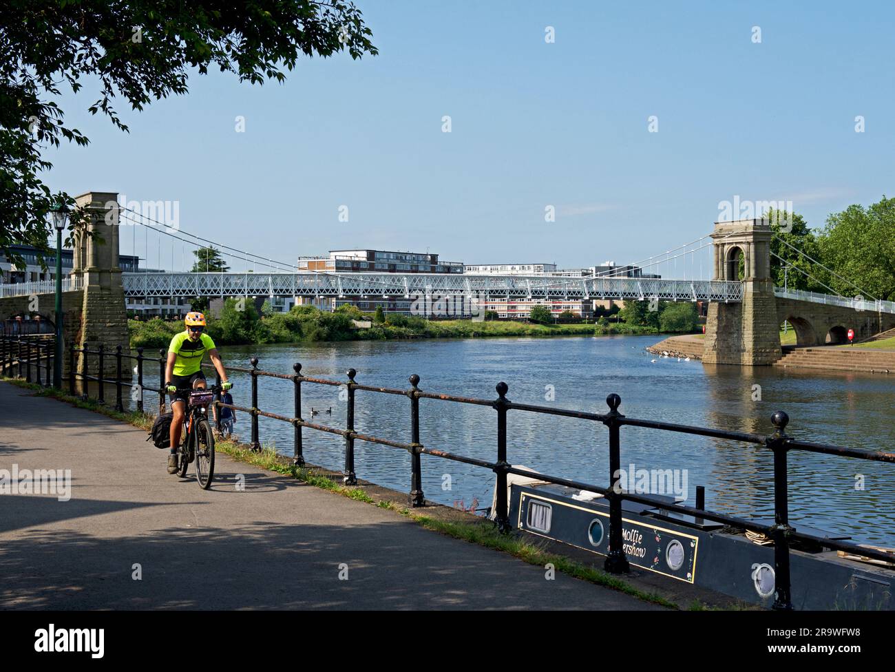 Wilford footbridge and the River Trent, Nottingham, Nottinghamshire