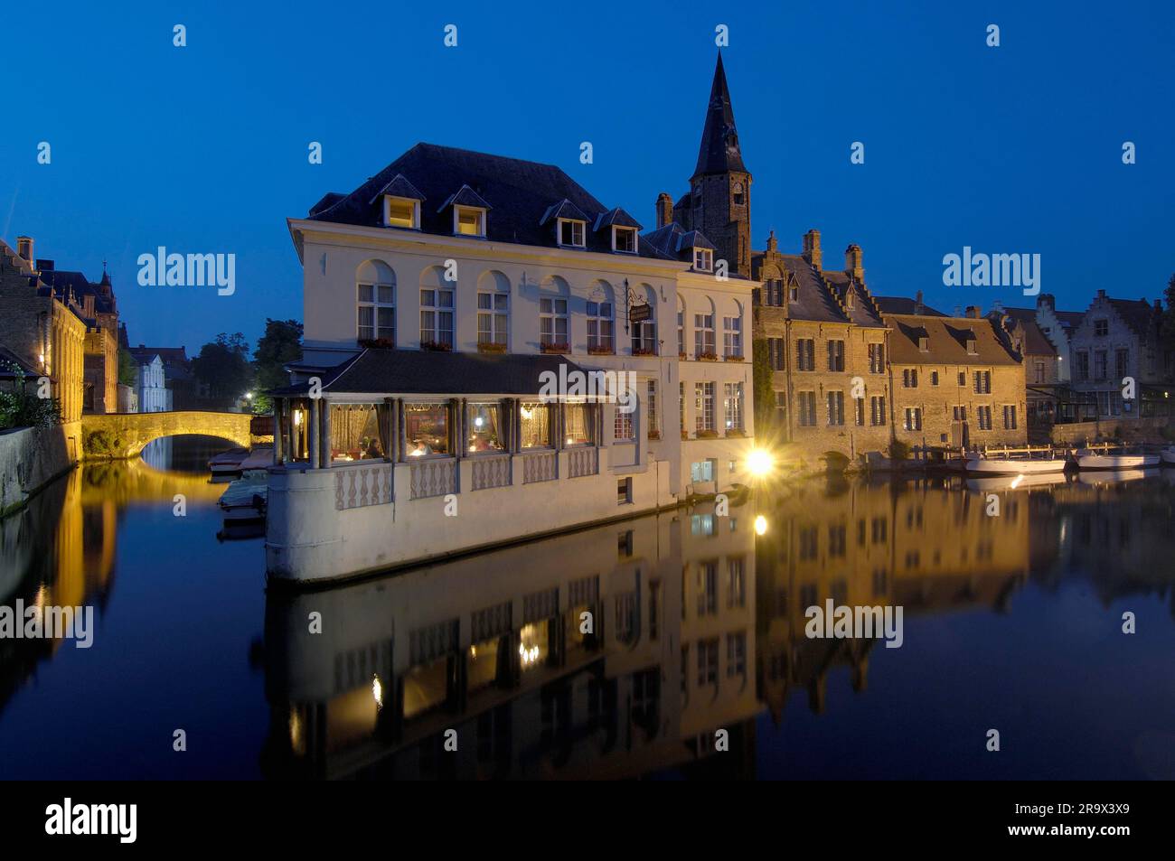 Restaurant and Hotel 'Duc de Bourgogne', Flanders, River Dijver, Bruges, West Flanders, Belgium Stock Photo