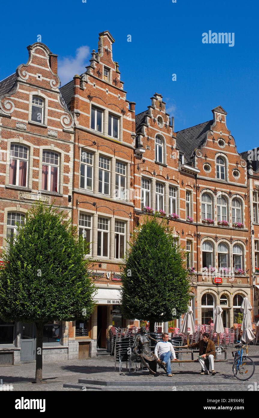 Restaurants, Louvain, Leuven, Oude, Old Market, Leuven, Flemish Brabant, Flanders, Belgium Stock Photo