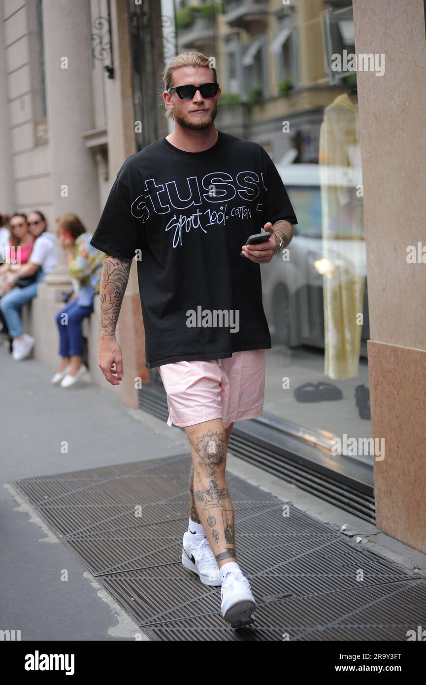 Milan, . 29th June, 2023. Milan, 29-06-2023 Loris Karius, the German goalkeeper of Newcastle, in the English championship, will become the father of a beautiful baby girl in 2 months together with his girlfriend Diletta Leotta. Here he is taking a long walk alone through the streets of the centre. Credit: Independent Photo Agency/Alamy Live News Stock Photo