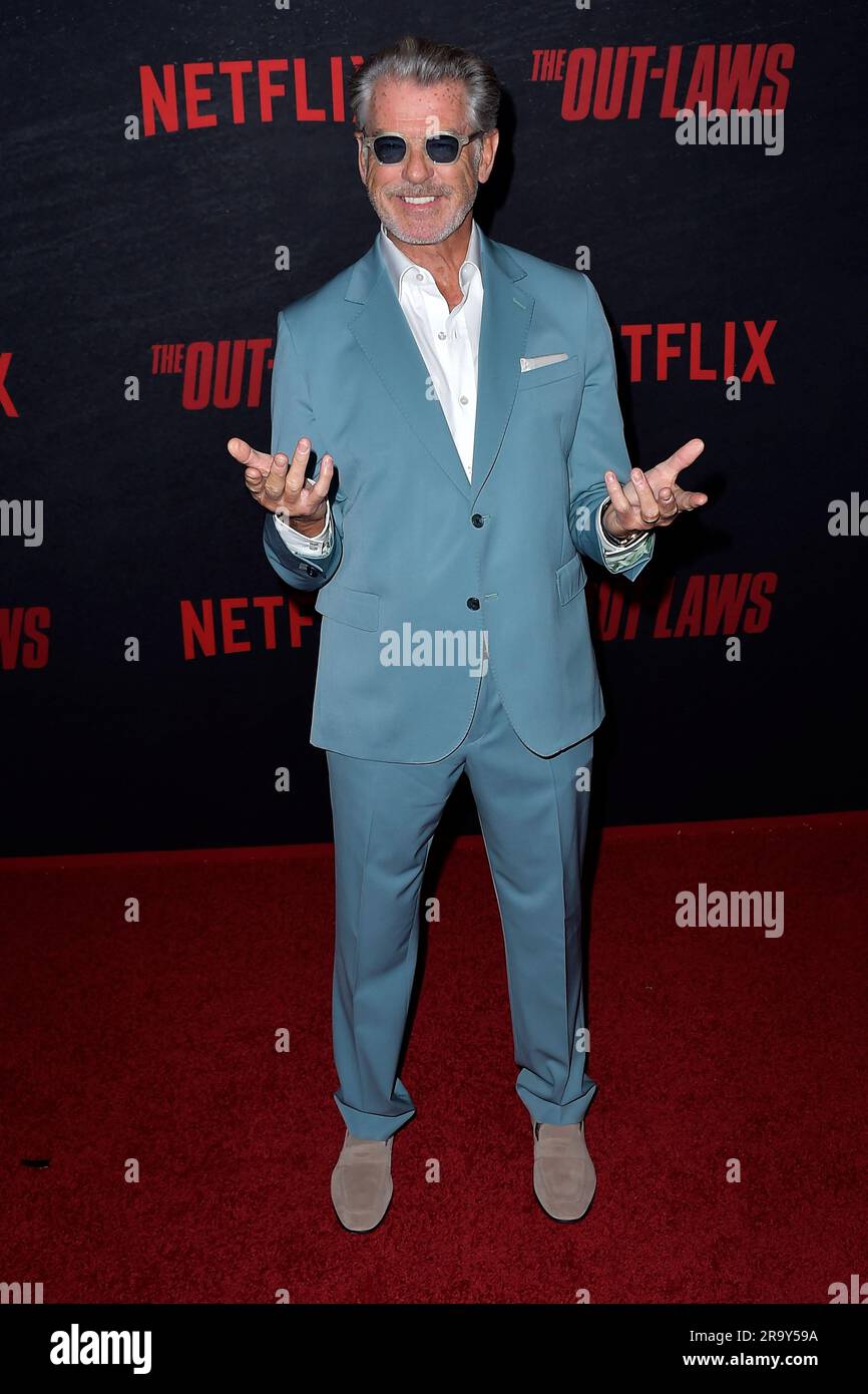 Pierce Brosnan bei der Premiere des Netflix -Films 'The Out-Laws' im Regal LA Live. Los Angeles, 26.06.2023 Stock Photo