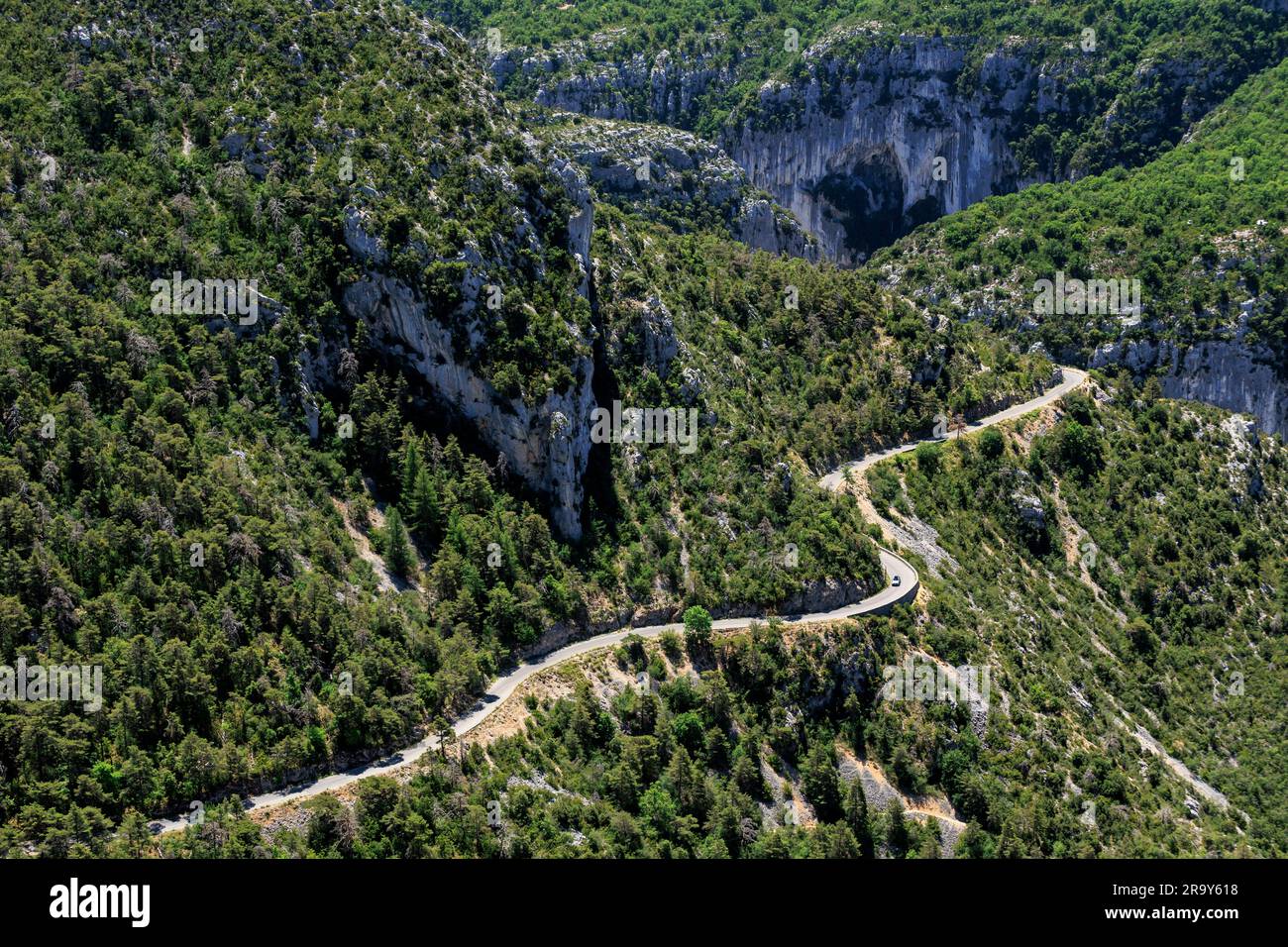 The D952 winding through the Verdon Gorge Var Alpes-de-Haute-Provence Provence-Alpes-Cote d'Azur France Stock Photo