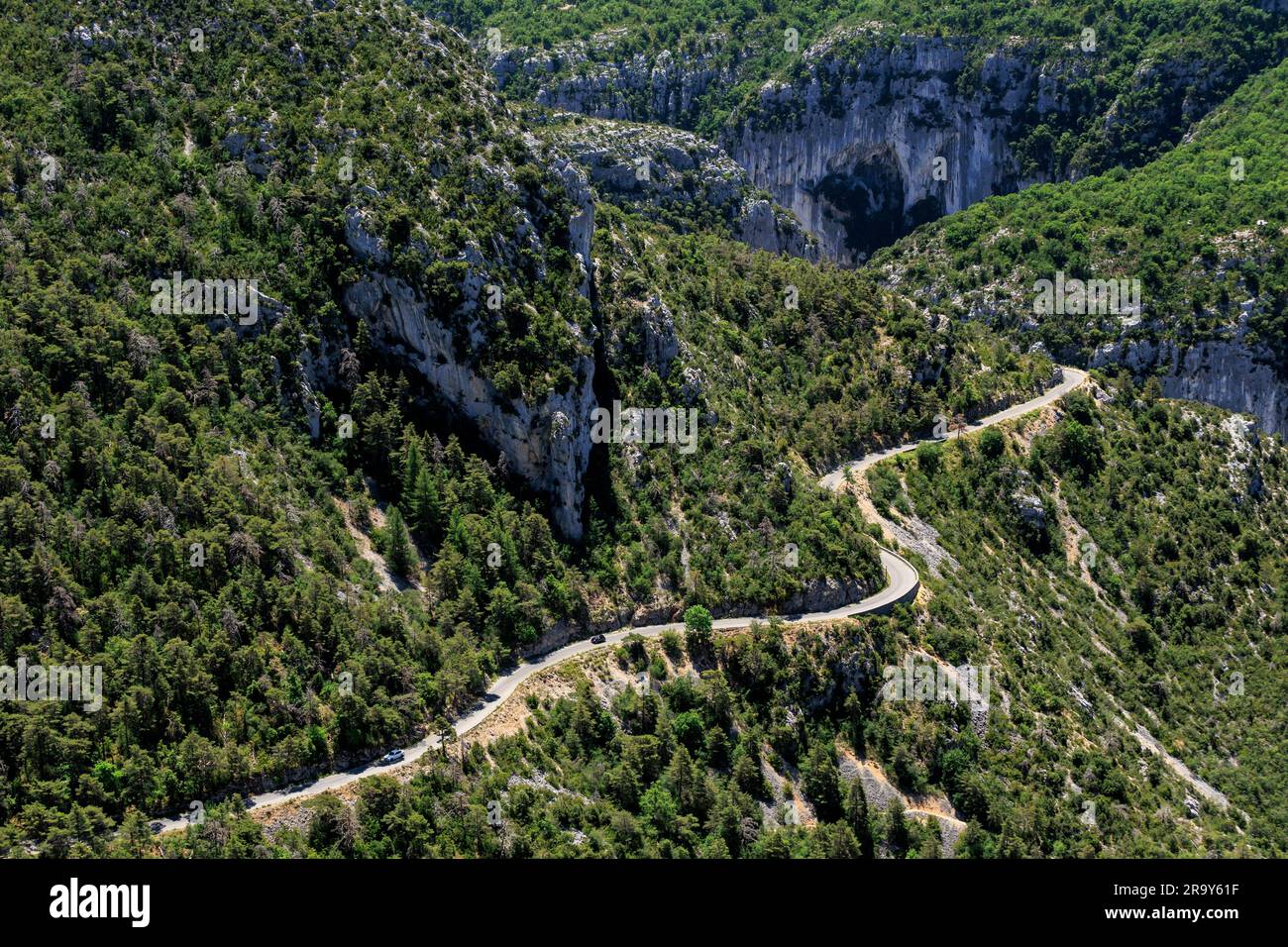 The D952 winding through the Verdon Gorge Var Alpes-de-Haute-Provence Provence-Alpes-Cote d'Azur France Stock Photo