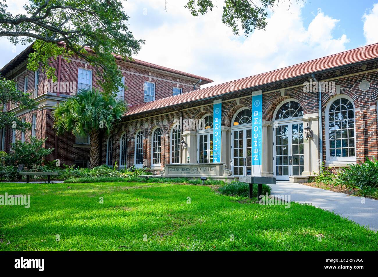 art museum hires stock photography and images Alamy