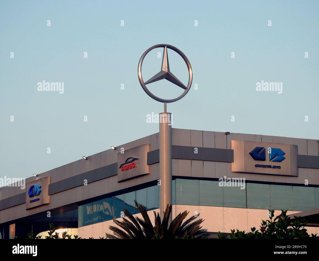 Mercedes company germany hi-res stock photography and images